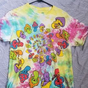 Mushroom tye dye shirt